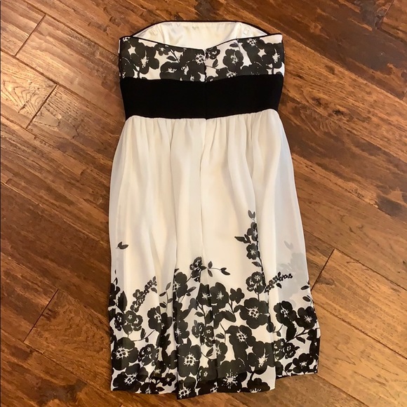 WHBM strapless semi formal dress - Picture 3 of 4